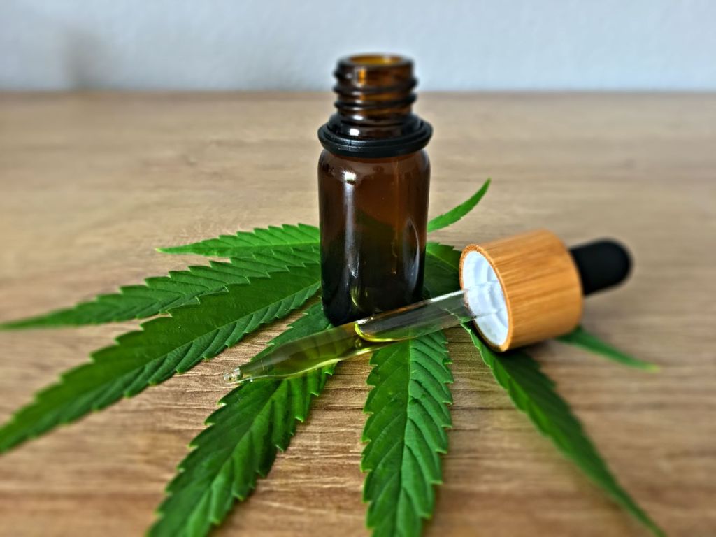 Buying Guide for CBD Oil - CBD Shop of India™